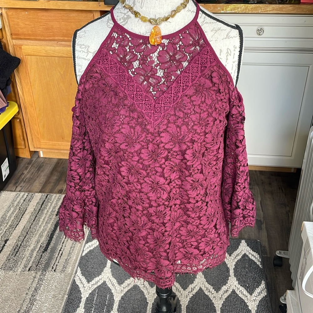 Ladies Skies are blue blouse